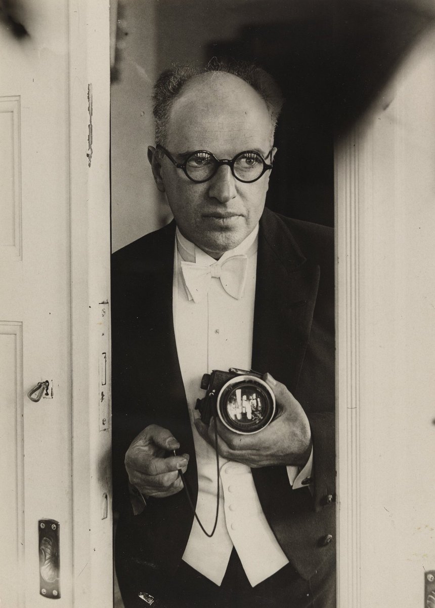 AuschwitzMuseum's tweet image. 7 July 1944 | Erich Salomon, a German Jewish photojournalist, known for his candid photographs of statesmen and celebrities, perished in the German #Auschwitz camp. 
He documented important political events. He was deported to #Auschwitz on 16 May 1944 icp.org/browse/archive…