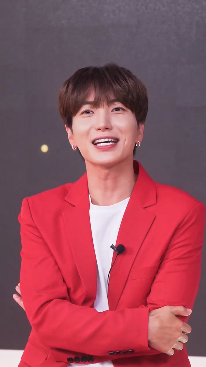 777Lesley's tweet photo. 너무 멋있어요＾＾ 
#이특 #Leeteuk #슈퍼주니어 #superjunior #하이라이특쇼 https://t.co/eLFLEEyC6u
