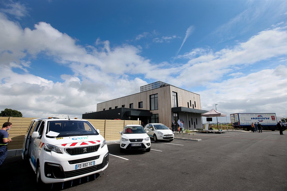 Ce matin nous avons inauguré le site #GRDF à #SaintQuentin sur le parc des autoroutes en présence Jean-Michel Lasserre, directeur réseaux et Philippe Lahet, directeur Clients-Territoires