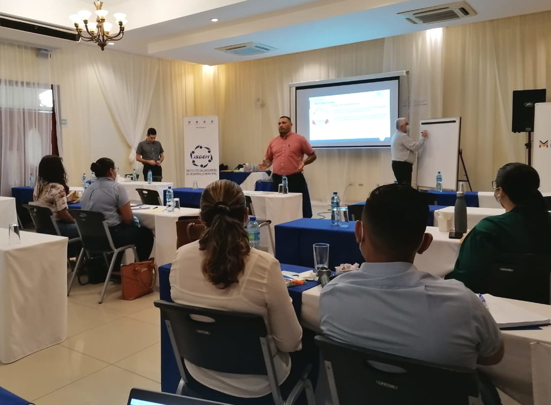 Servidores públicos de los gobiernos locales de La Unión, Pasaquina, Jiquilisco, Polorós y de San Francisco Gotera, fueron capacitados por el ISDEM en la segunda jornada del módulo Gestión Pública Municipal y Migración, del Diplomado  que está desarrollando la <a href="/OIMSV/">OIM El Salvador</a> 
#isdem