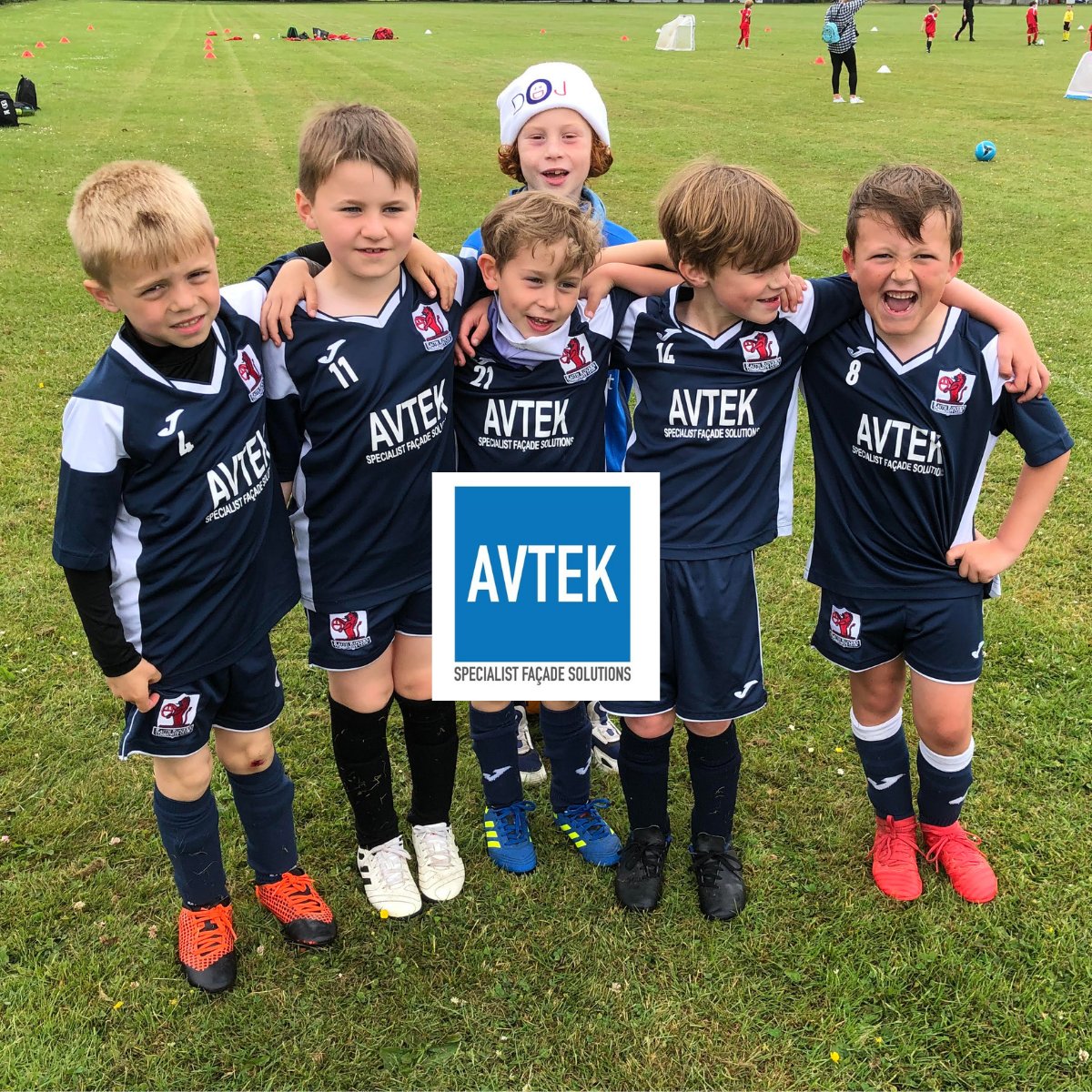 Avtek_Fife's tweet photo. We are delighted to support @RaithRoversCF and sponsor their 2014's youth team with new strips and kit. The Boys &amp; Girls have missed a lot of football during Covid and we hope they're out playing regularly again soon and enjoying the beautiful game #CommunityPower21 https://t.co/FKvh4Rw8Jl