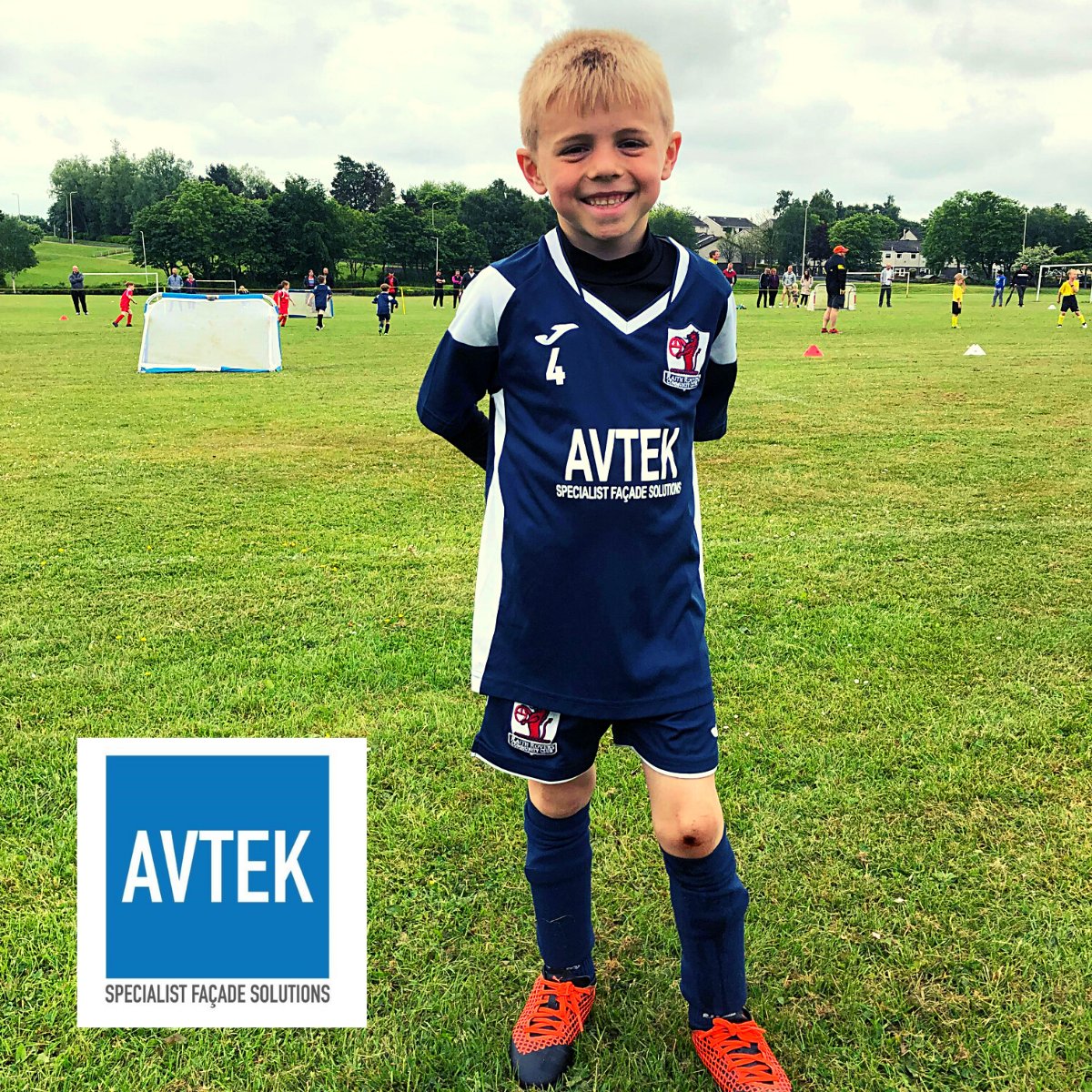 Avtek_Fife's tweet photo. We are delighted to support @RaithRoversCF and sponsor their 2014's youth team with new strips and kit. The Boys &amp; Girls have missed a lot of football during Covid and we hope they're out playing regularly again soon and enjoying the beautiful game #CommunityPower21 https://t.co/FKvh4Rw8Jl