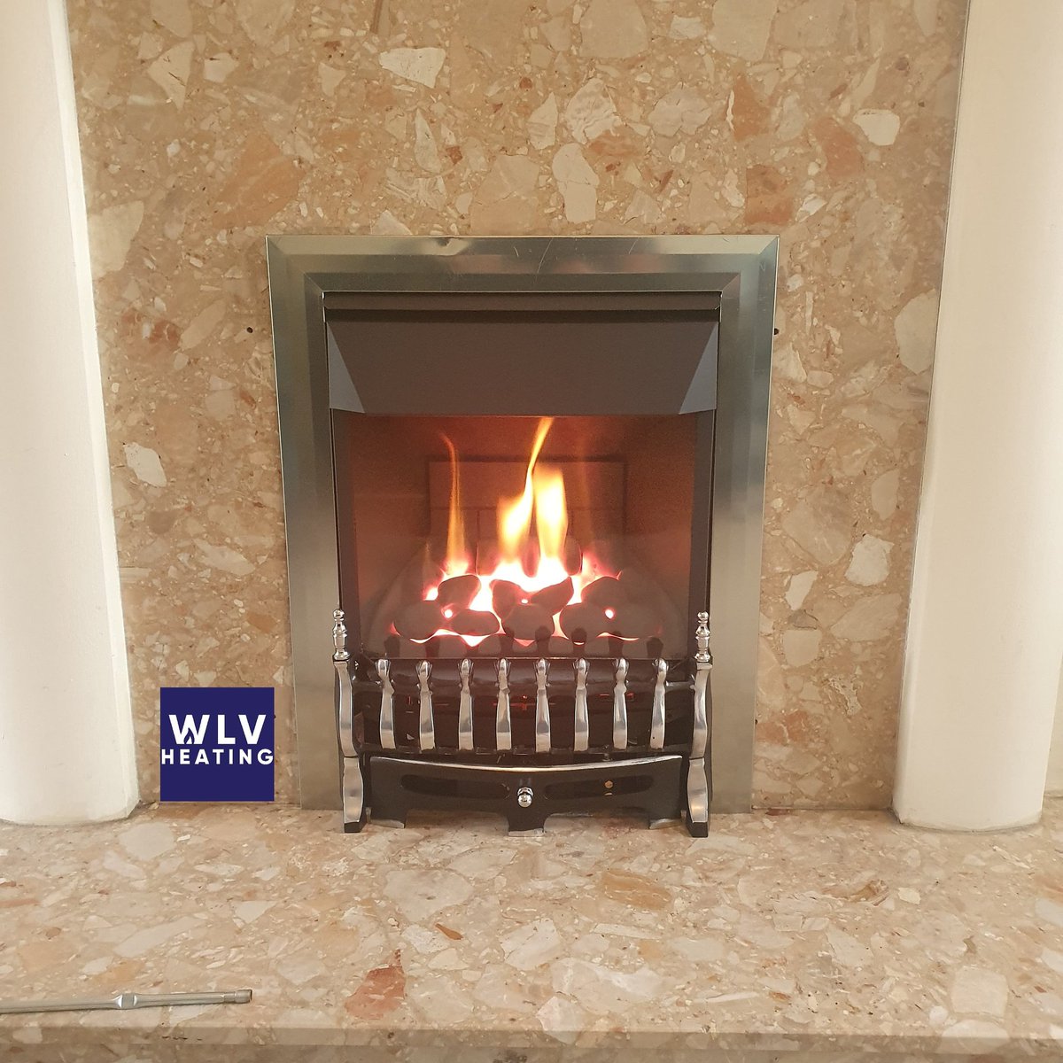 We fitted a new Focal Point Gas Fire for a customer in Cheslyn Hay after their old one was left with a warning notice due to its condition.

All ready for those winter months.

🔥🔥