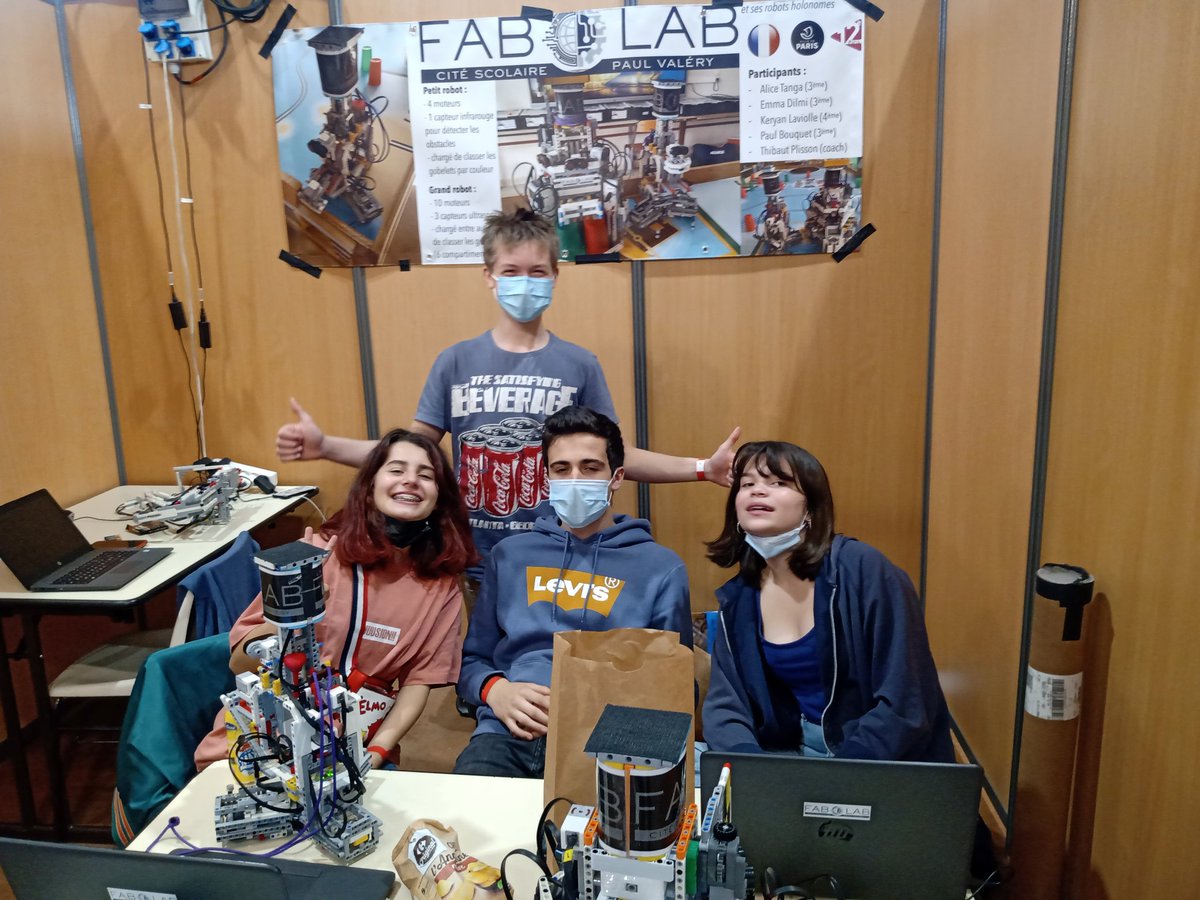 thibaut_plisson's tweet photo. ON EST HOMOLOGUÉS !!! Go @fablab_pv du college lycée @Pvalery75012 à la coupe de France de Robotique @CoupeRobotique https://t.co/QjQxQZ0rwR