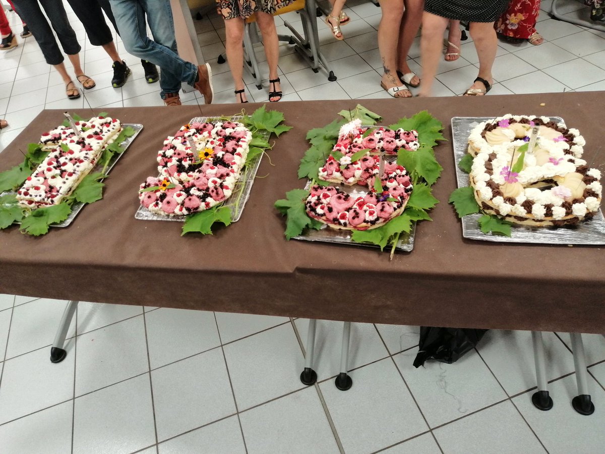 Lycée Armorin Crest tweet media