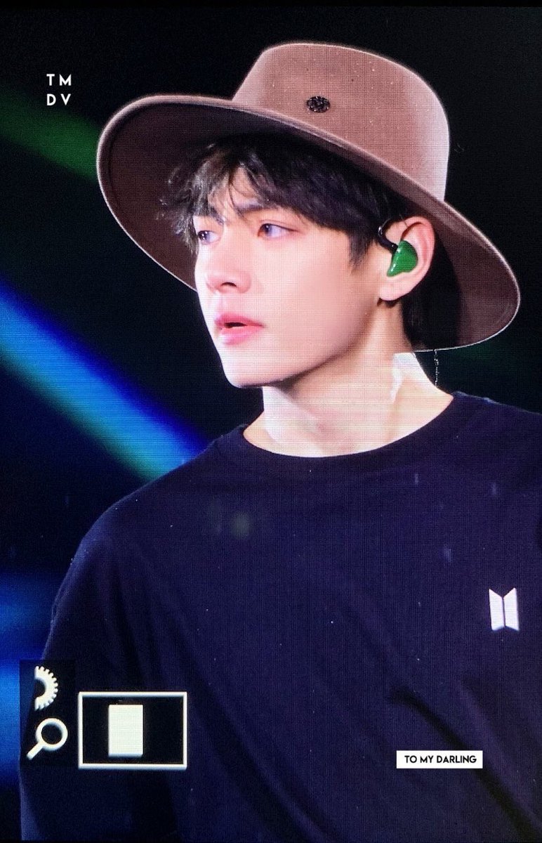 glowmingi's tweet photo. Cowboy Taehyung has made a return https://t.co/ok4ahDYofz
