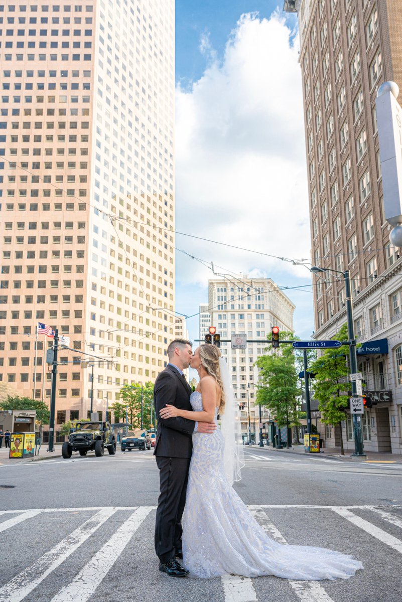 City Views!

#southernexchangeatl #atlantavenue #atlvenue  #weddingvenue #historicvenue #atlantahistory #dreamwedding #atlantawedding #atlantaweddingvenue #georgiaweddingvenue #corporateevents #corporateevent #corporateconference #charityevent #party #