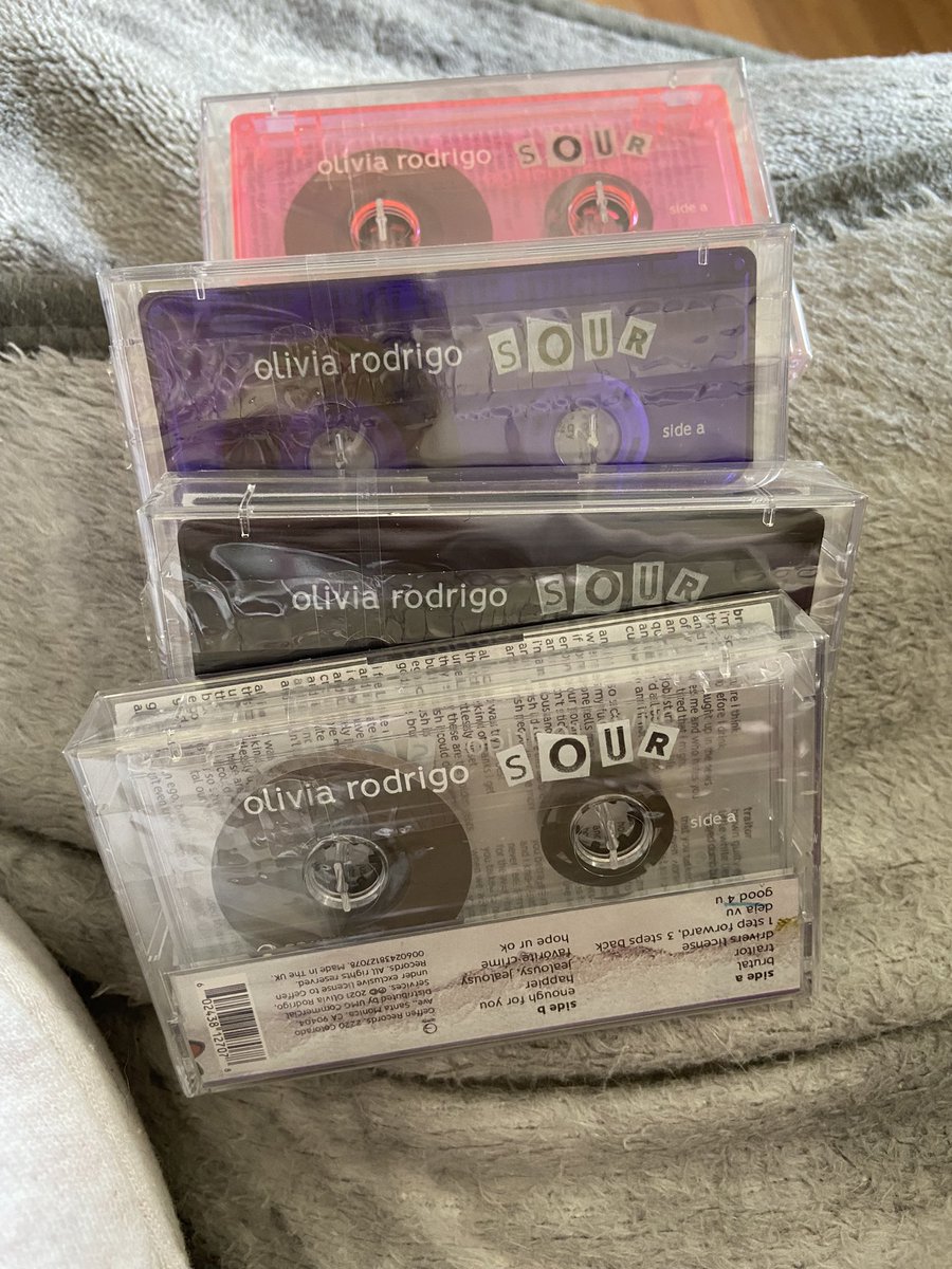 BaileyBeeBenson's tweet photo. THE COOLEST FUCKING CASSETTES EVER!!!!!! @Olivia_Rodrigo https://t.co/BKZQgVHXc5