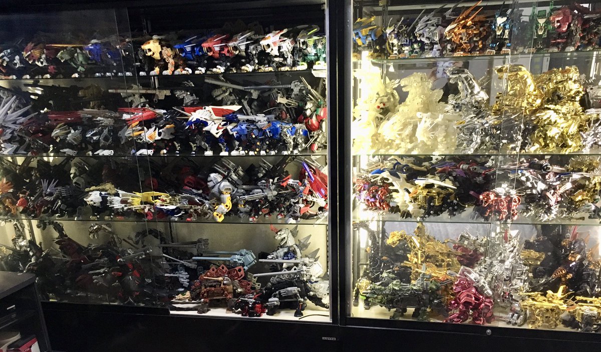 この我がゾイドケースにSMSP飾ることが出来たらフィギュアを横一列に