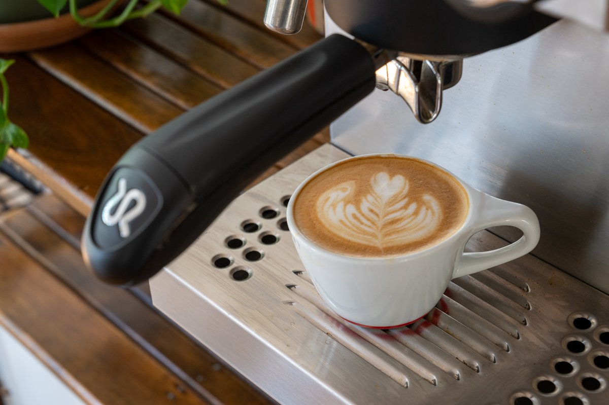 Done on a Silvia Pro. Dual boilers make delicious lattes.