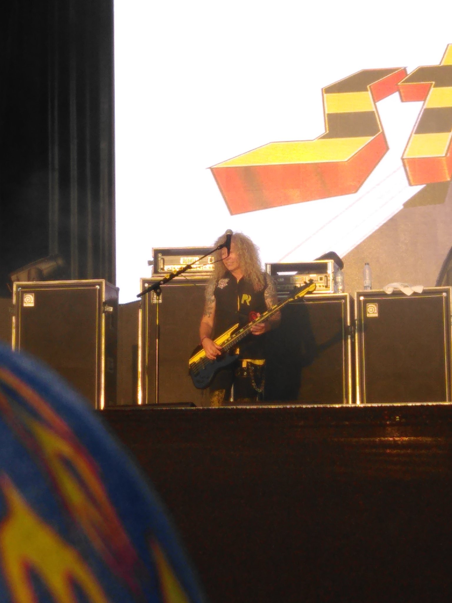 Happy birthday to Perry Richardson!
Photo taken at Rock Fest Barcelona \18. 