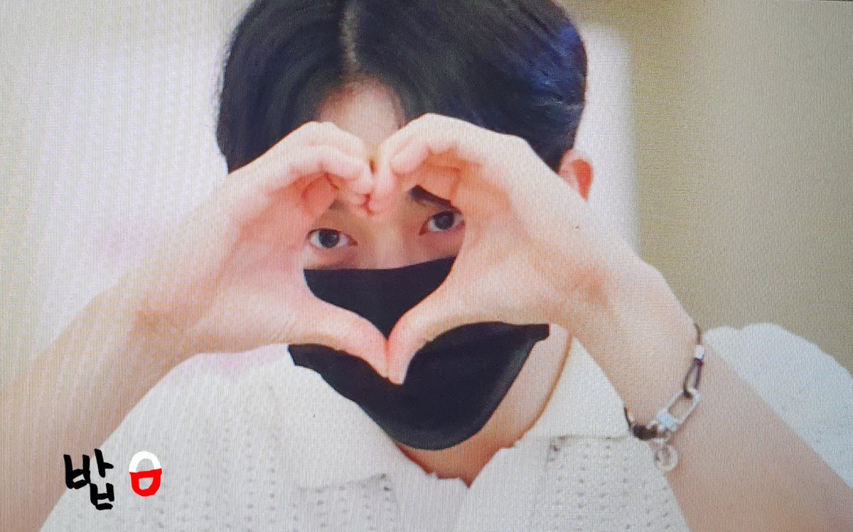 meal_sh's tweet photo. 210707 나만 보이니 시사회 프리뷰
#유키스 #훈
@HooN91y @YHM_1991 
#나만보이니 홧팅입니당🤗🤗 https://t.co/SPtOiU5J2h