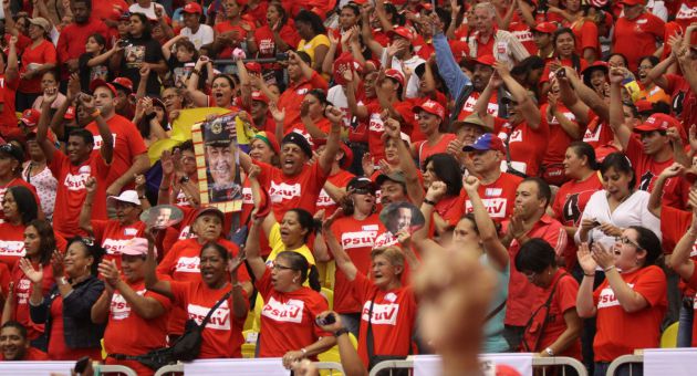 #Lodijo “El PSUV está desplegado por todos los rincones de la Patria... Cuando hablas de los milicianos están en el corazón del pueblo, las comunas, los jefes de calles”. Jorge Luis García Carneiro.

#carneiroeslaguaira
#FlexibilizacionConsciente
#RevolucionVictoriosa