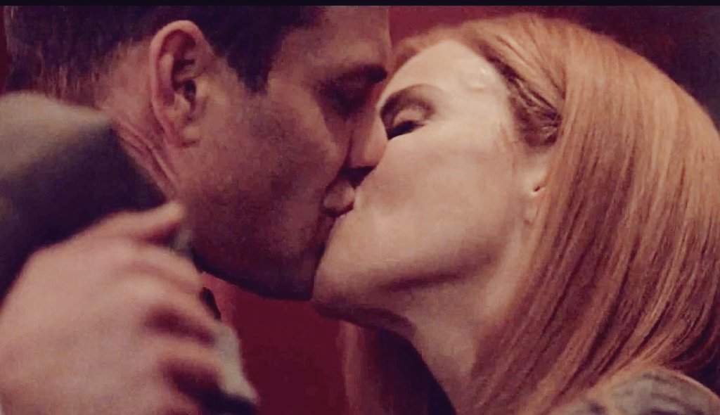 OMG Darvey HUG tweet media