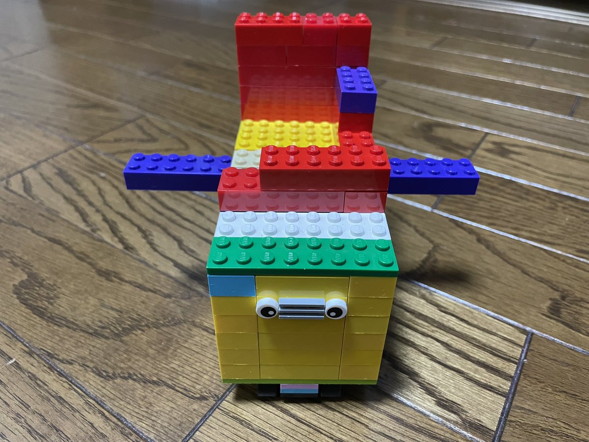 legobuilder_jr's tweet image. 飛行機くん(作成途中)。
二階建てとか、中に人が入るとか、色々この後作らなくてはならない機能が残っているみたいです(笑)
#LEGO #レゴ