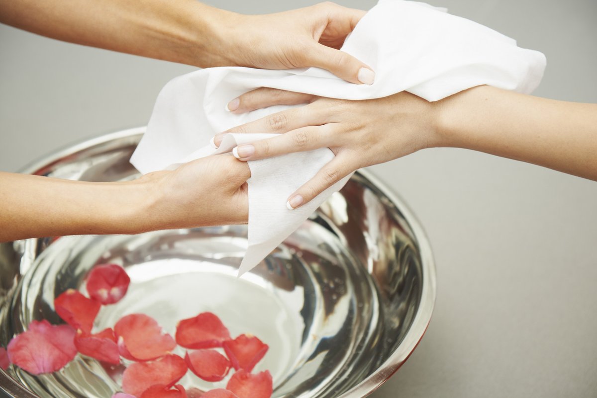 EasydryCAN's tweet image. Looking for hygienic and sustainable products for your business? Easydry has the answer with our range for salons, spas, gyms and more. 

#easydry #disposabletowels #ecotowels #spasupplies #gymsupplies #salonsupplies #salonhygiene #towelhygiene

ow.ly/KUgD50FoYGY