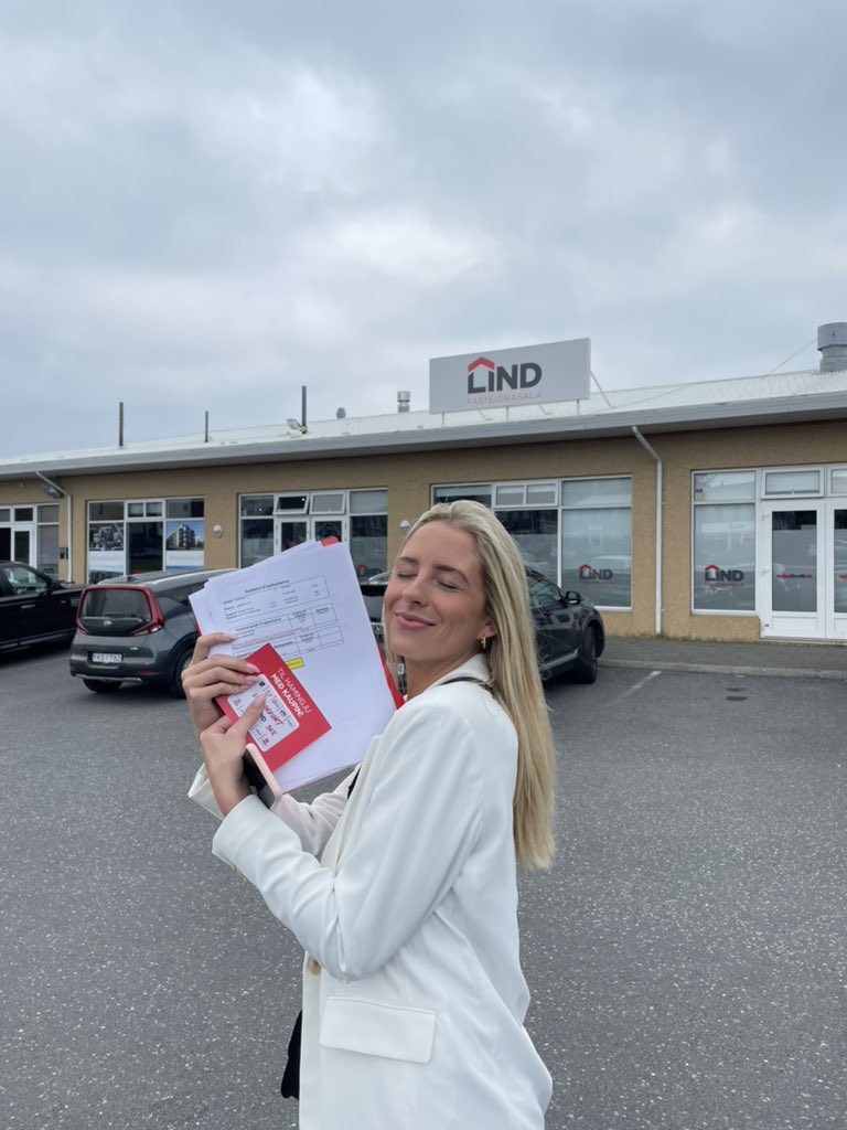 Senur. Íbúðareigendur ✅ öllum boðið í ☕️🚬 í nóvember. Takk <a href="/HlynurHB4/">Hlynur Bjarnason</a>