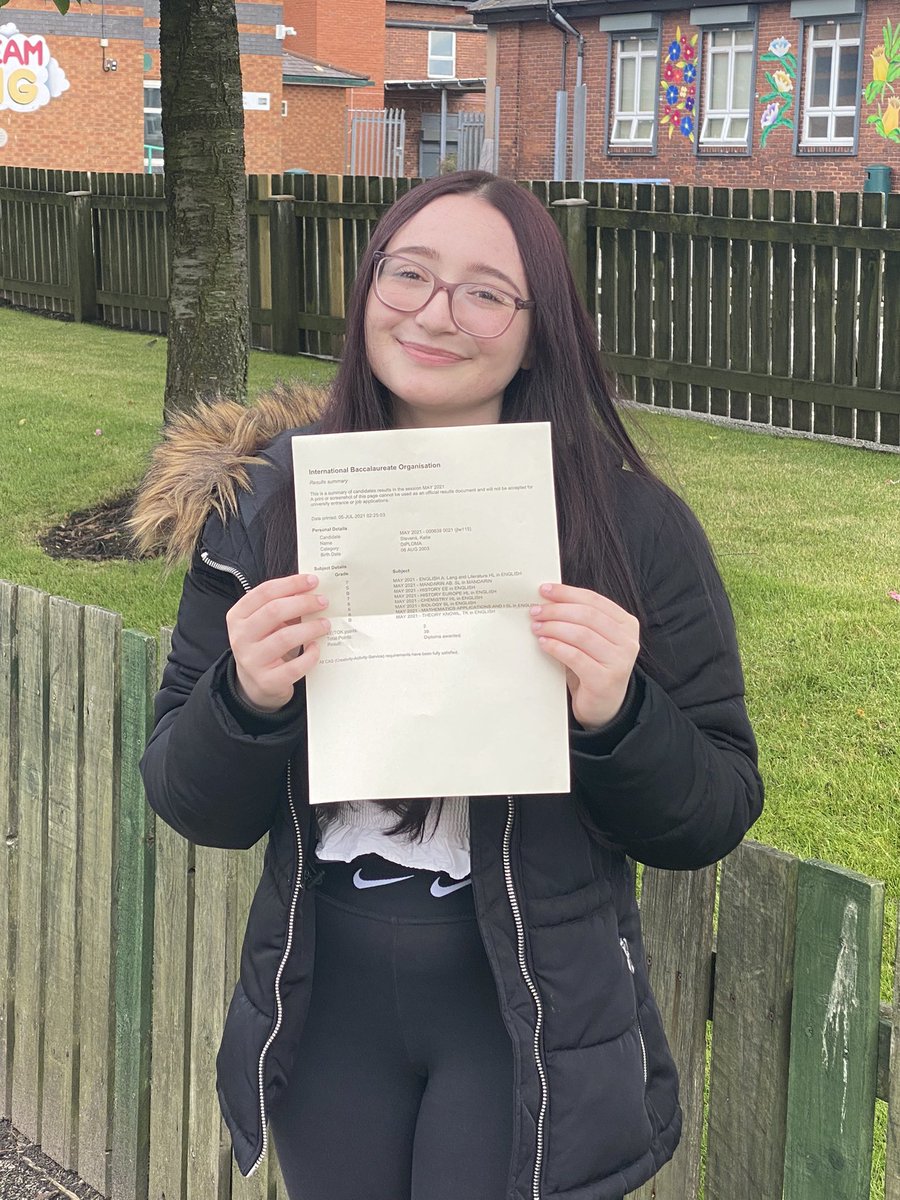 DBA6thForm's tweet image. Congratulations Katie - off to the University of Liverpool @LivUni to study Law and Criminology 👏🏻👏🏻 @BGreenIntSchool