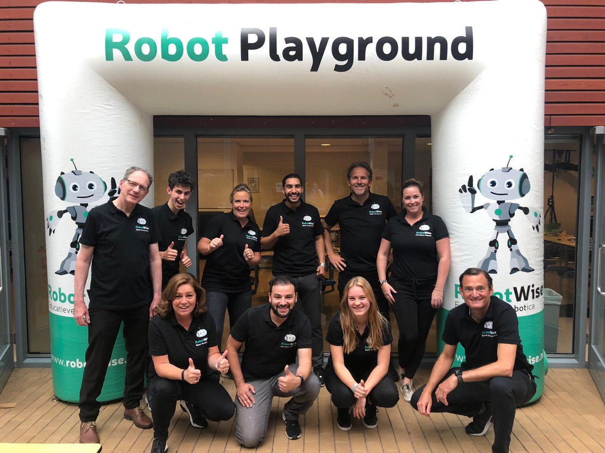 RobotWise_Edu's tweet photo. Amazing, 146 students and 39 nationalities at the RobotWise Robot Playground for 2 full days. We organized the Tech Campus for @BSN_SSV for the second time which we enjoyed very much 🙌🏽
#socializingthroughtechnology #collaboration #robots #softskills #socialskills #tech https://t.co/aDLCybtqpQ