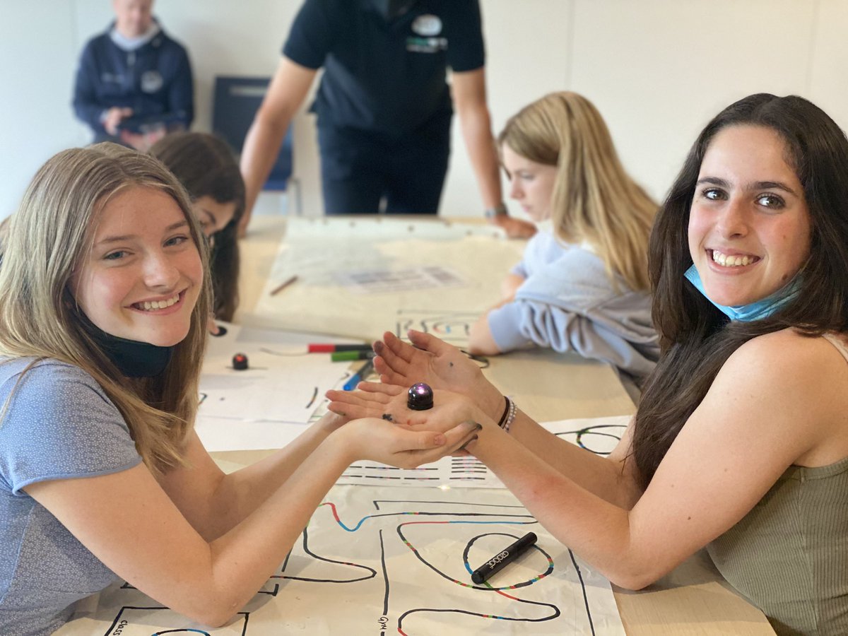 RobotWise_Edu's tweet photo. Amazing, 146 students and 39 nationalities at the RobotWise Robot Playground for 2 full days. We organized the Tech Campus for @BSN_SSV for the second time which we enjoyed very much 🙌🏽
#socializingthroughtechnology #collaboration #robots #softskills #socialskills #tech https://t.co/aDLCybtqpQ