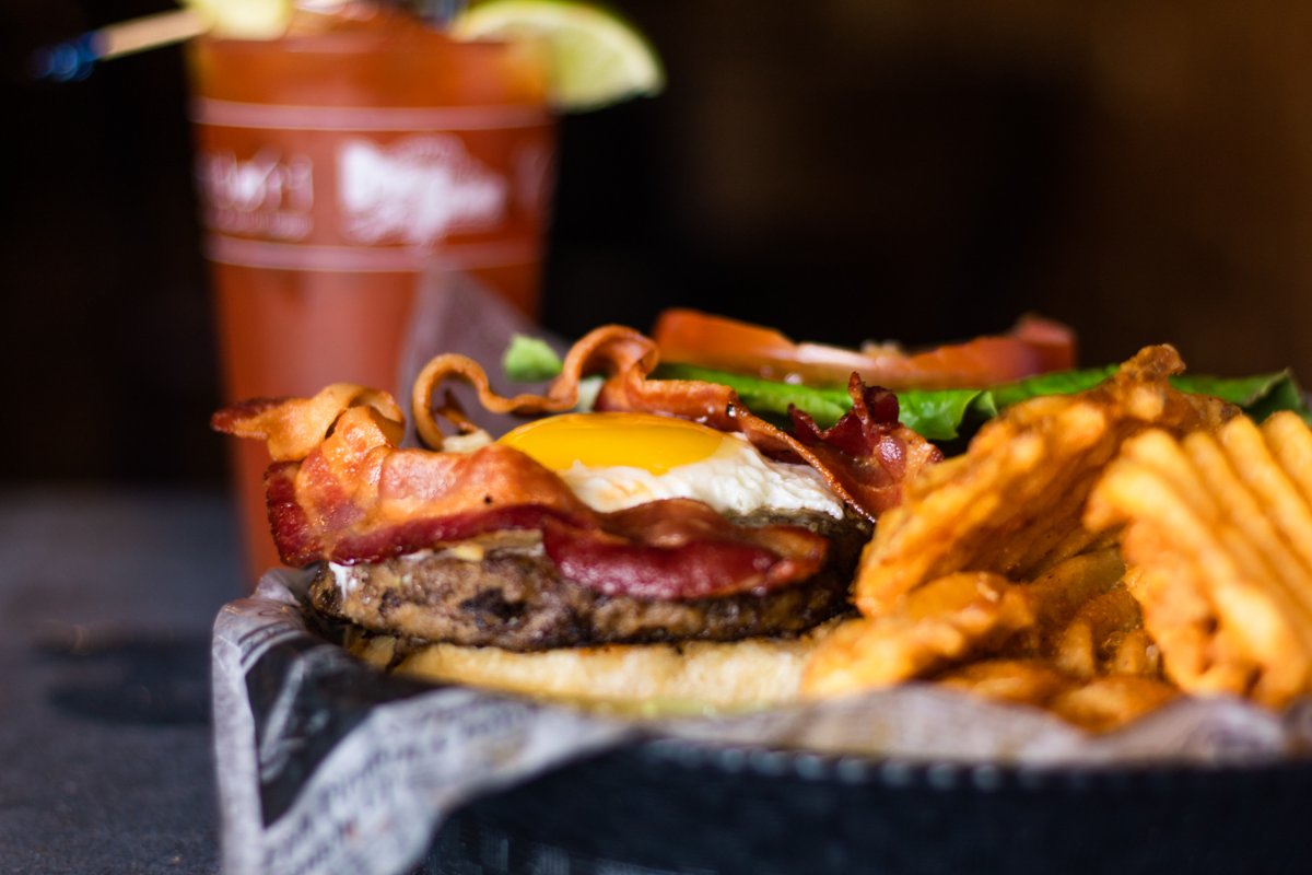 BlueGatorMP's tweet image. We love hearing from our fellow food lovers. What's a dish from our restaurant you'll be treating yourself to this week? #BlueGatorSportsPub #PubGrub #CraftBeer #CMU #CMUChippewas #HappyHour #DrinkSpecials #ThirstyThursday