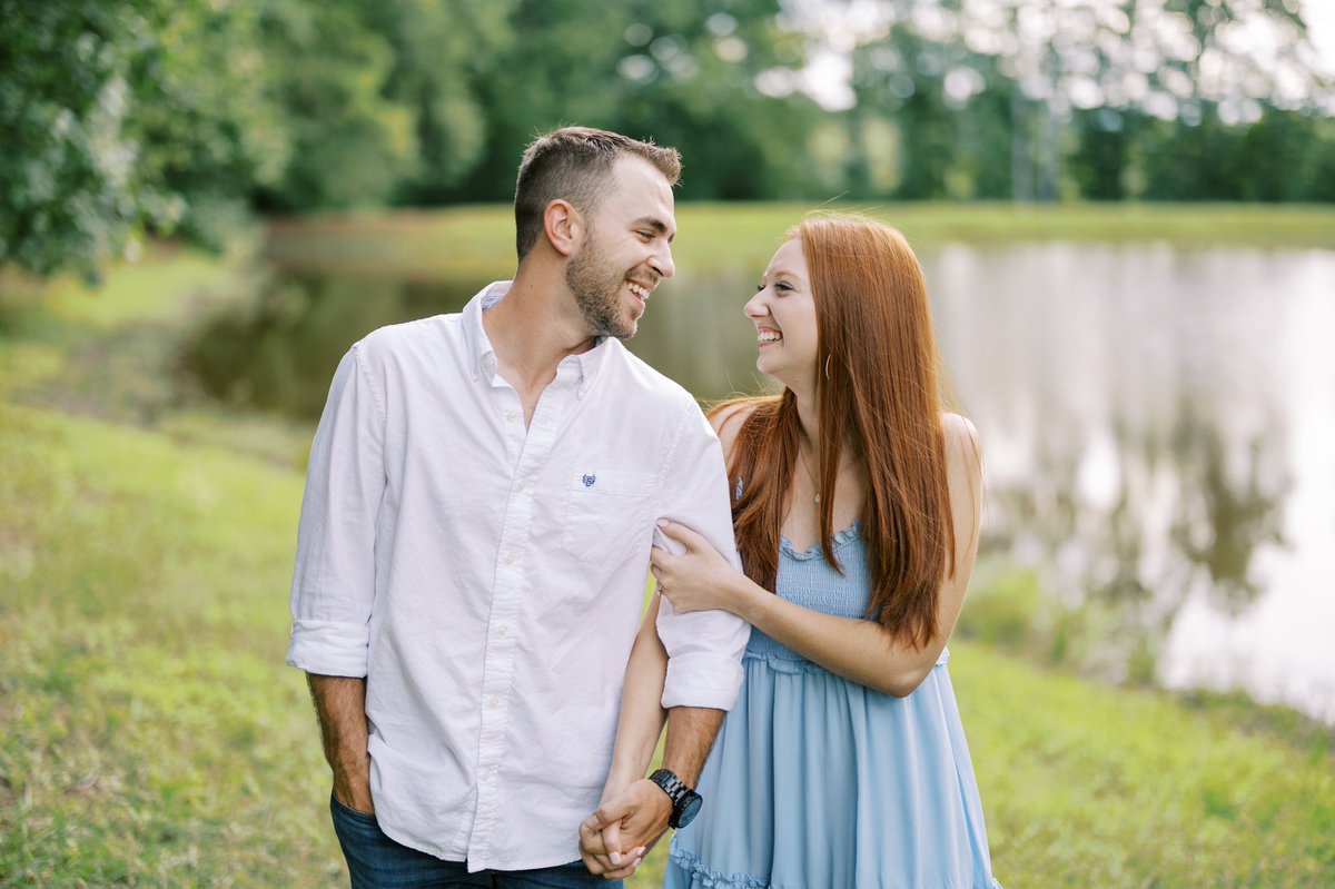 MonroeJessicaa's tweet photo. Finally got our engagement photos back and I’m in love 😍🥺 https://t.co/RL3mEFOxE7