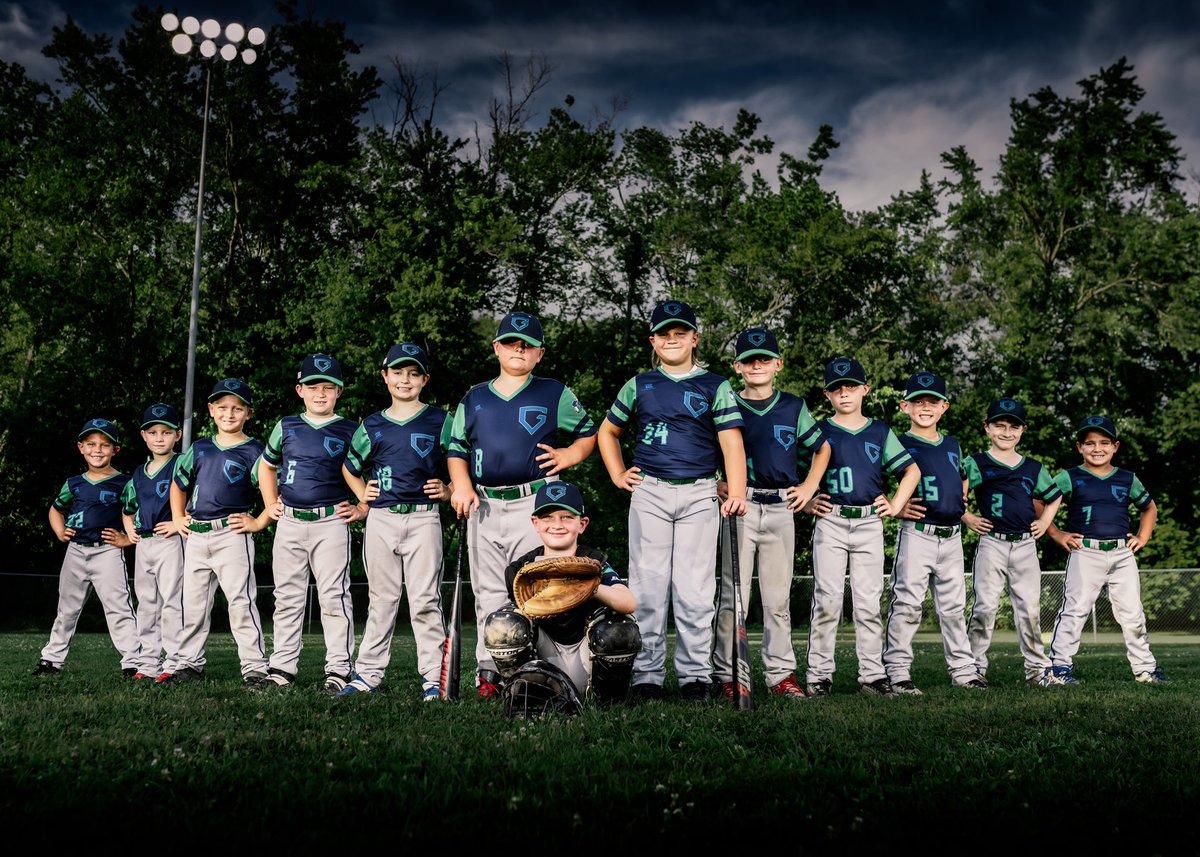 Renegade1544's tweet image. Good lookin bunch of kids who love to play ball #ballin #7U @GBCBatcats