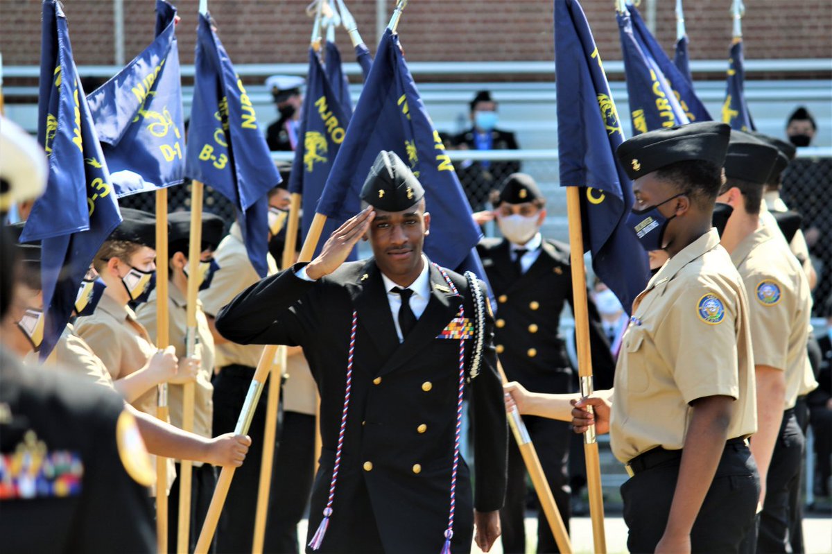 RickoverNavalHS's tweet photo. Rickover ABCs: L is for Leaders!  At Rickover, we prepare our cadets to be leaders in their communities, our nation and the world! #RickoverABCs #Leaders @ChiPubSchools https://t.co/mj6QYMcDQe