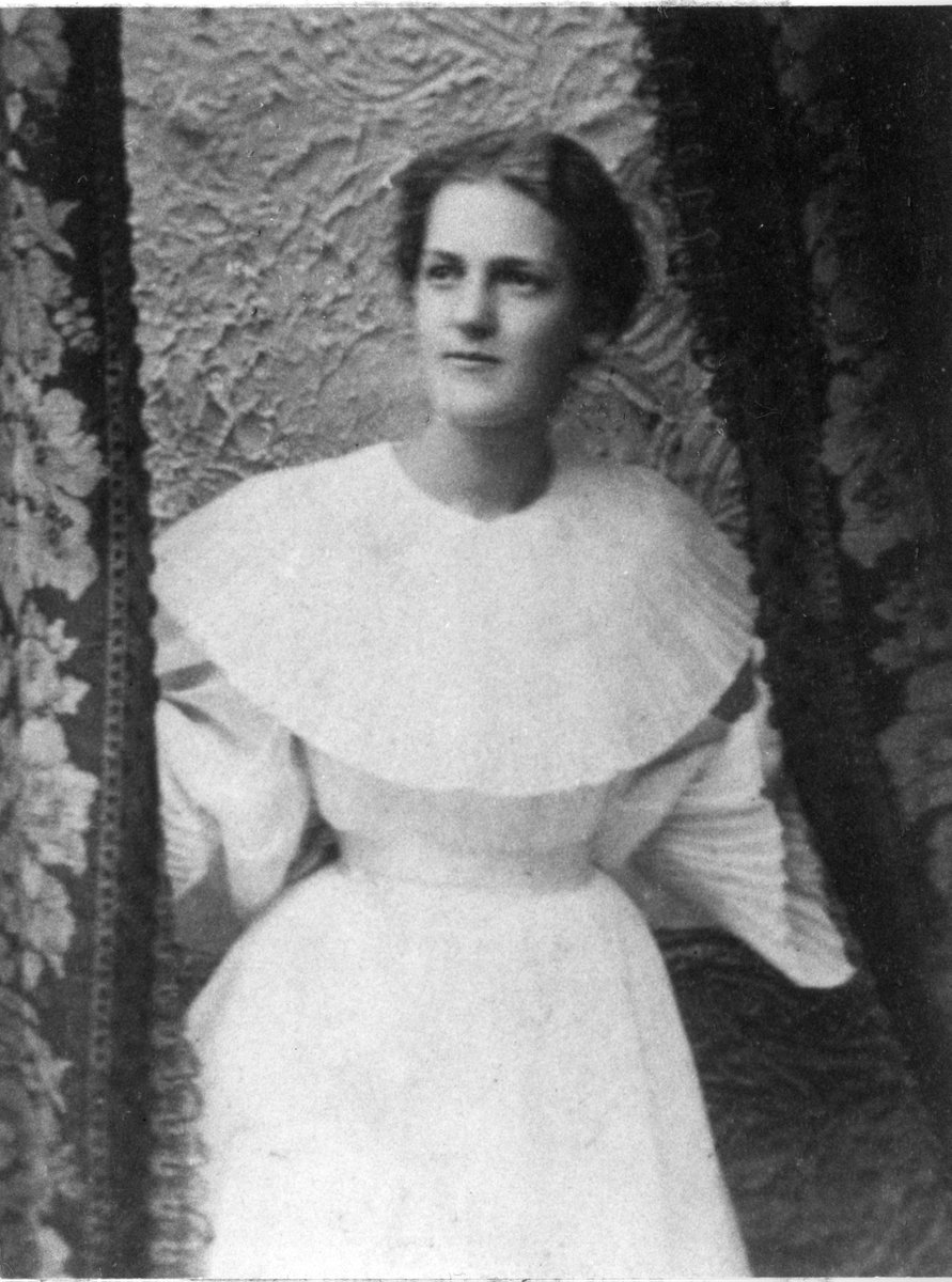 Join us in celebrating one of our founders, Maud Jones Horner, on her birthday today!🎉 🎈 🎂 

Maud was born on July 7, 1879 and became ZTA’s first elected Grand President, after presiding over the group during its “???” period. Today, Maud would have been 142 years old.