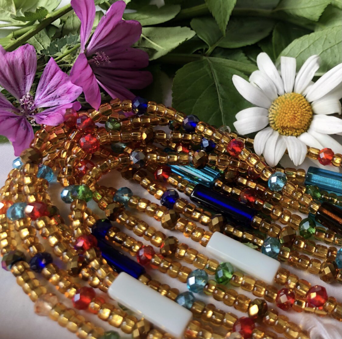 fascinoplug's tweet photo. We have added our rainbow waistbeads to our site now, these waistbeads are very limited stock so please get while you can!💕

We also have a couple new additions to our Waistbead collection available to purchase now 🧚🏽‍♀️ https://t.co/kDTj8MV9K1