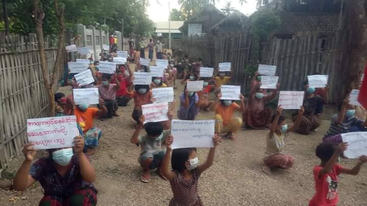 Villagers in a village on the other side of Monywa staged evening strike against military dictatorship on July 7.  #Unforgettable7thJuly #StopTorture #WhatsHappeningInMyanmar #July7Coup