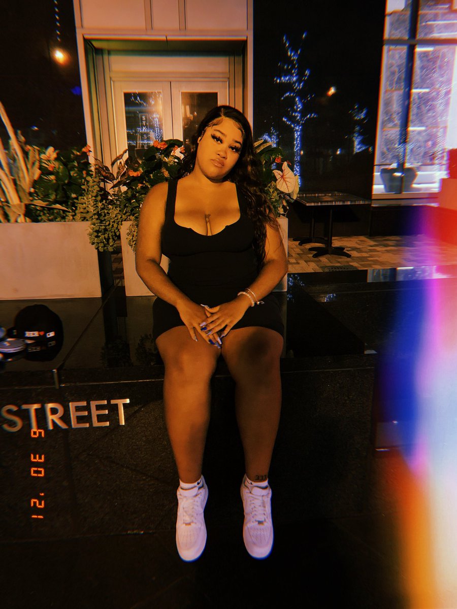 ShellybShel's tweet photo. #WhosWhoAtTSU 
TSU 24’
Shelby Wilson🤍
Chemistry major🧪 Prepharmacy minor💊
Chemsitry Club👩🏻‍🔬
Freshman Innovation Council📚 https://t.co/R4KIar0Vr3