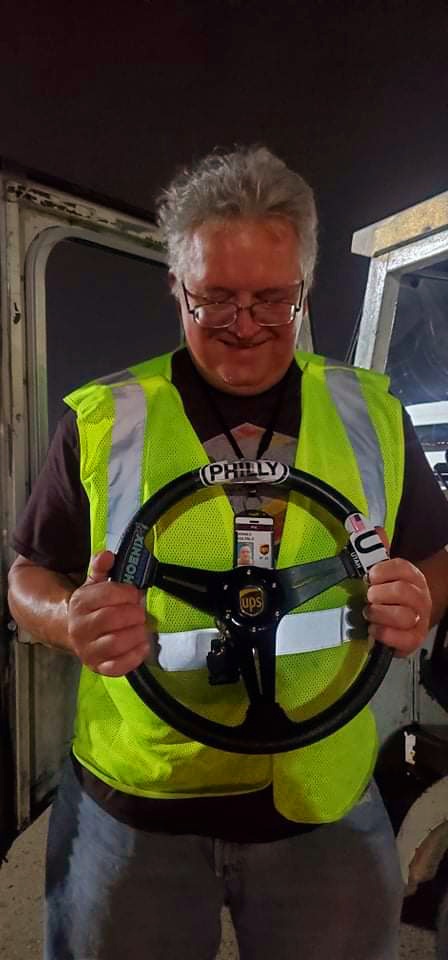 PHL Night Ramp is all hands on with the #upssafetywheel. @LaurenCarroll44 @daveortone @LDubbsUPS @JPadin00 @FLY2JMC @JohnEitel2 @ChesapeakUPSers @nick_iannacone2 @UPSers @UPSAirlines