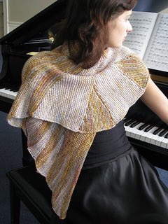 ilga_leja's tweet image. Pattern of the day: Arpeggio. ravelry.com/patterns/libra… #arpeggioshawl #suiteforshortrows #patternoftheday #knittingpatternoftheday #shawlknitting #shortrows #shortrowknitting #nevertoomanyshawls #fleeceartistwooliesilk #wooliesilk3ply