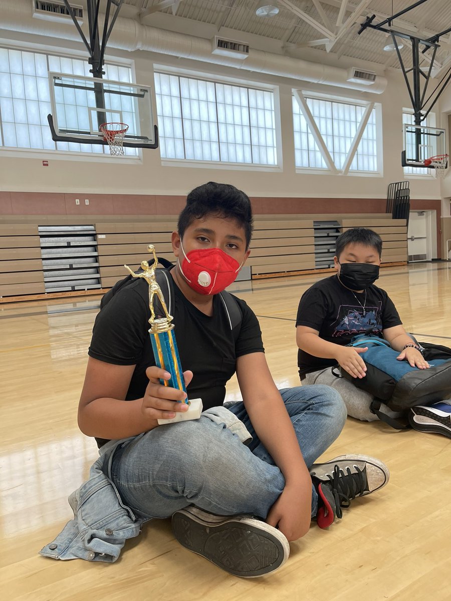 Lauren Cooper tweet media