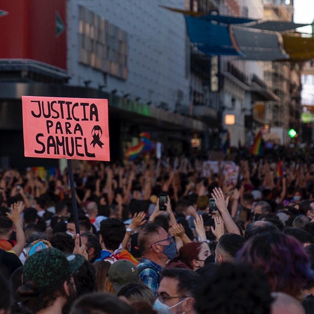 stonewalluk's tweet image. Everyone at Stonewall shares in the rage and devastation at the murder of Samuel Luiz, a 24-year-old gay man whose life has been tragically cut short by homophobic violence. We stand in solidarity with Spain's LGBTQ community and join them in calling for #JusticiaParaSamuel.