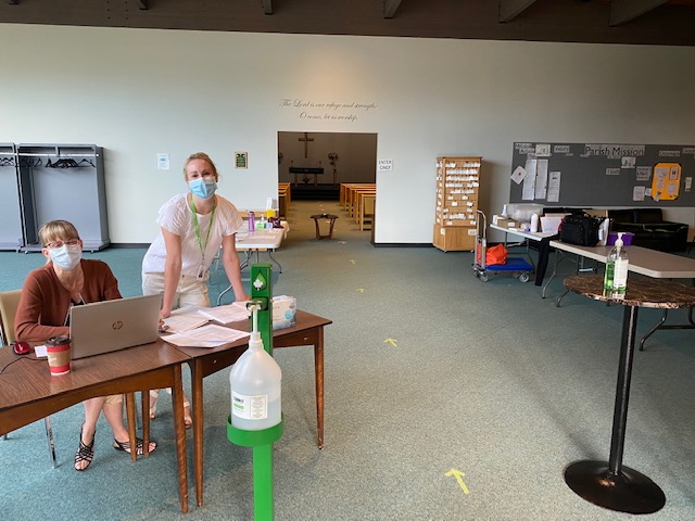 westviewpcn's tweet photo. We are glad our homeless vaccination clinic was a success. A collaboration with @AHS_media, @SGRotaryClub Pay Forward Kindness &amp; St Augustine's church.

#COVID #COVIDVaccine #WVPCN #PrimaryCare #SpruceGrove #ParklandCounty #StonyPlain #AlexisFirstNation #PaulFirstNation #AB https://t.co/x9Volonvb7