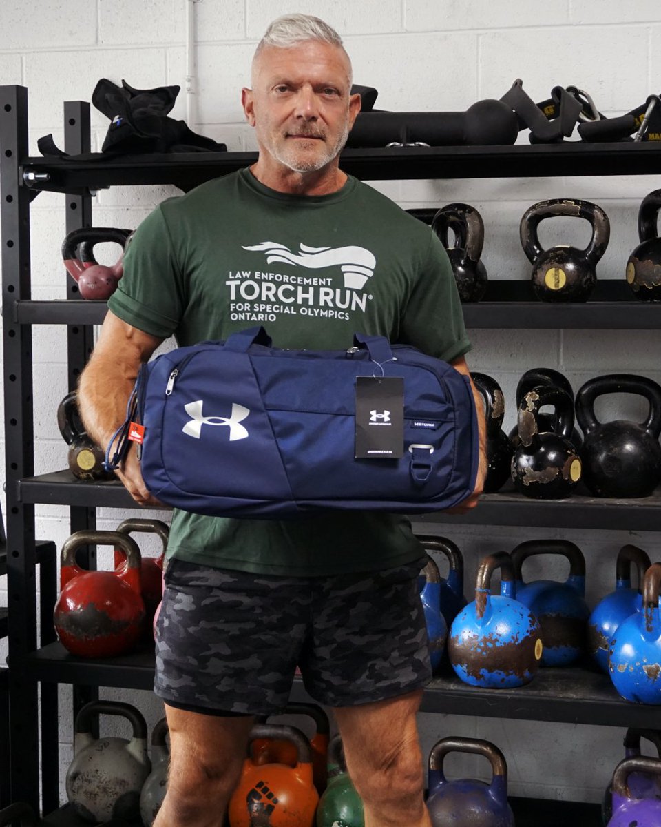 gregcarver's tweet photo. Celebrating $700 raised for @SOOntario thanks to the generosity of the people who supported me in the 2021 Virtual Torch Run, and received this great Under Armour duffle from the organizing committee which will get lots of use!
#TPSLETR #torchrunontario #LETRToronto #TorchRunON https://t.co/ok83X4yUGN