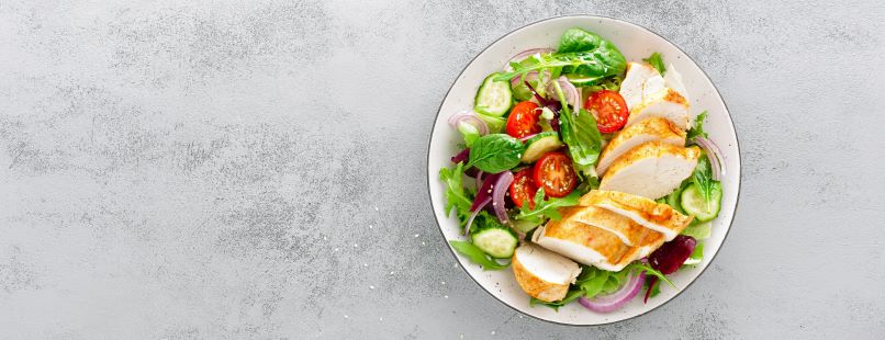 USDA_FNA's tweet photo. Visit https://t.co/nZYXaPmWRI to find healthy recipes for your family based on the 2020-2025 Dietary Guidelines for Americans. https://t.co/dgaO2qMO4I https://t.co/VKG1nELkkm