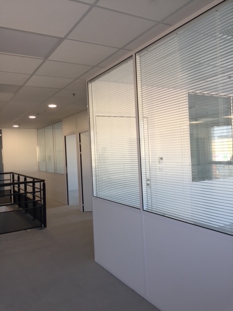 SOCASISOLATION's tweet image. Nos  cloisons s’intègrent aussi bien à l’habitation qu’au secteur tertiaire (cloison de distribution, cloison séparative, cloison anti-effraction, cloison coupe-feu et cloison grande hauteur).