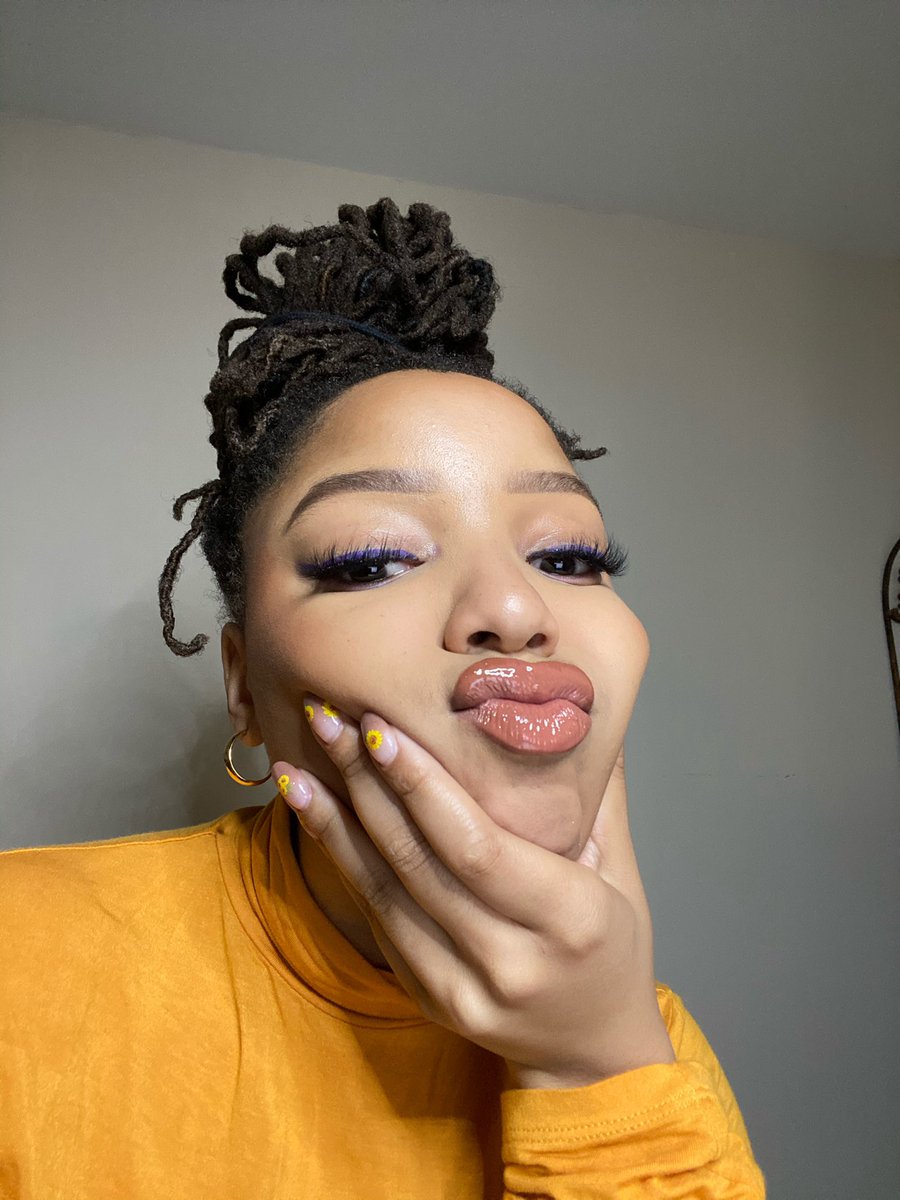 kiss me more ☺️