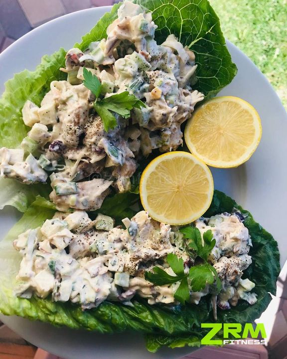 ZrmFitness's tweet photo. HEALTHY CHICKEN SALAD (Recipe Below) #workout #fitness #fitnessmotivation #fitnessjourney #muscle #mealprep #mealplans #protein #gainz #makingabs #protienmeals #mealprepideas #mealprepping #mealplanning #mealplan #eatclean #eatcleanfood  #instahealthy  #instamotivation #instasala https://t.co/f7YYhmucDj