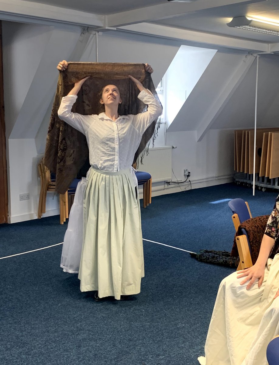 HeiferProds's tweet photo. Plenty of time to get wrapped up and cosy for our performance of #AWeaversThread tomorrow, as it's being livestreamed 🎥 get your tickets here: https://t.co/6b82F4WqB7
#BradfordFringe2021 #Bradford2025 #HeritageTheatre #Yorkshire #Bradford @DiffTheatre @BradfordFringe https://t.co/9caWJPA8u6