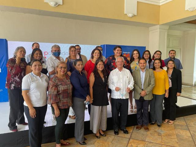 Fundación Gloria de Kriete realizó la segunda edición de: “Conexiones para el empleo” elcenit.com.sv/cenit3/index.p…