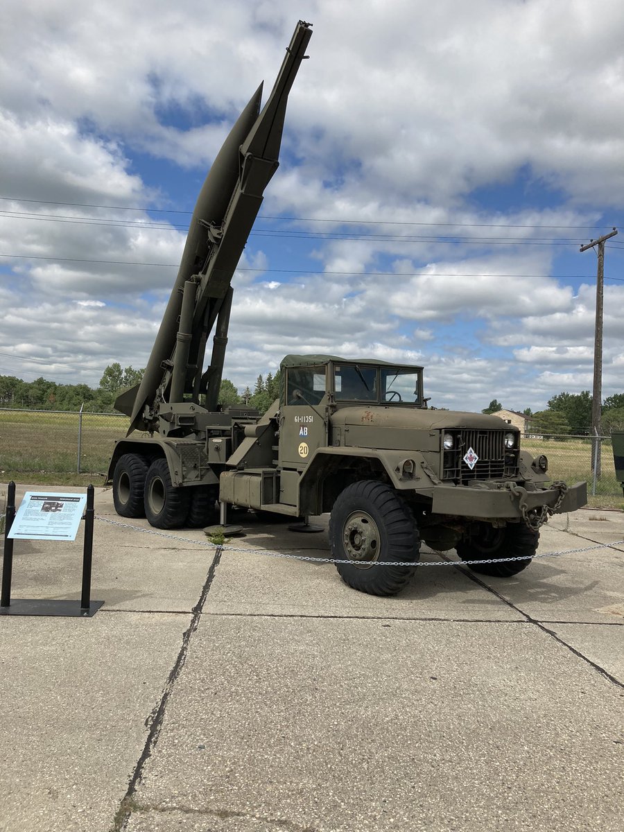 JillBemi's tweet photo. M386 honest John rocket launcher. The first nuclear surface to surface rocket deployed by the US army. #cfbshilo #artillerymuseum. https://t.co/Y2QsXIS6Ru