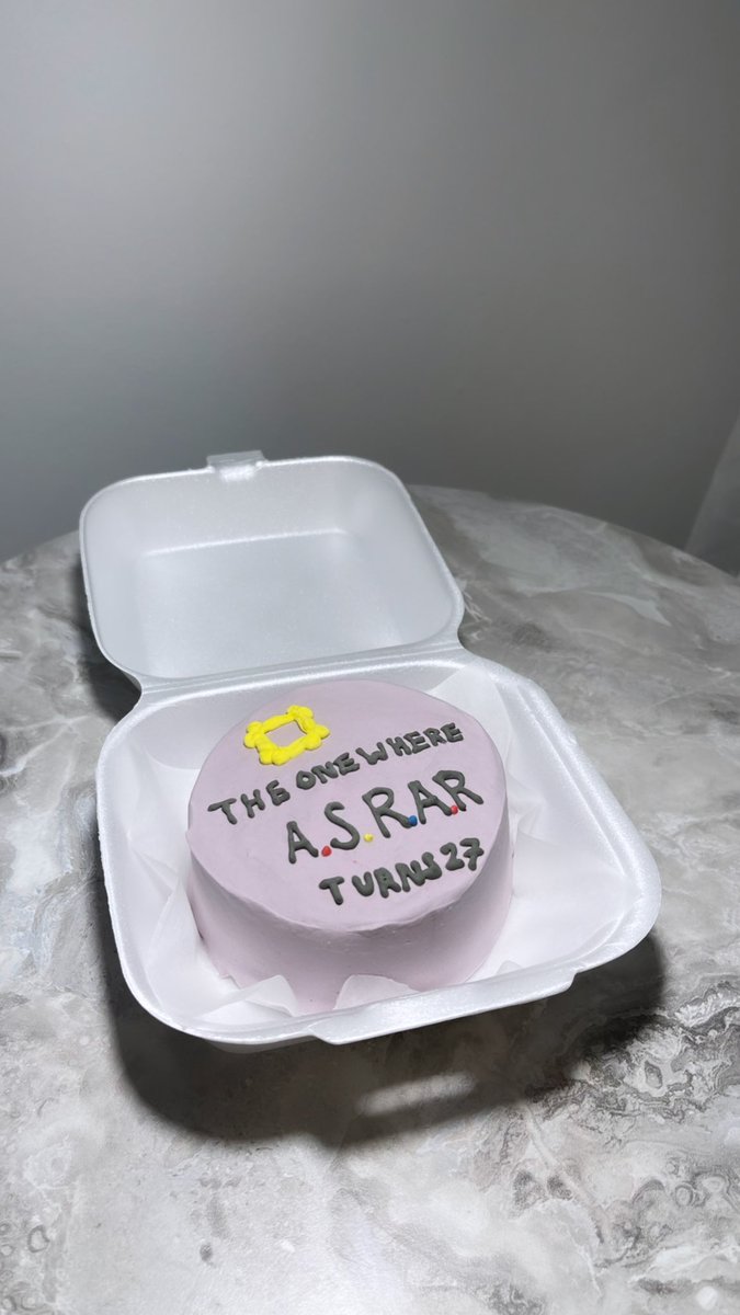 m_13xu's tweet photo. محبين فريندز 🤩💜💜💜 #فريندز https://t.co/1S4IRbwVkM