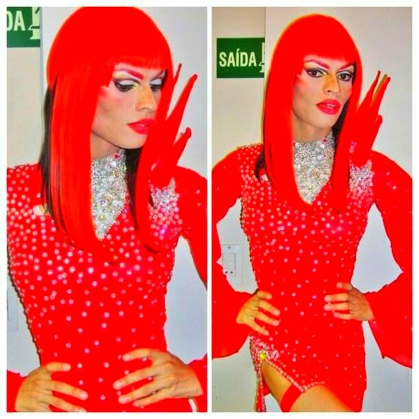 isaackypower's tweet photo. Boa tarde meus amores, Tenham todos um ótimo dia. #LGBTQIA #moulinrouge #moulinrougebroadway #redhair #Red #vermelhocereja #powerdrag #boatarde https://t.co/IWDM5TcuZu