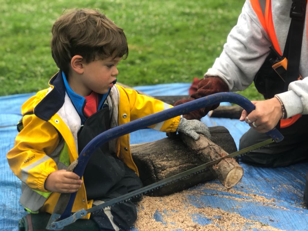 When we have our fires, the children are involved with the whole process, from collecting & cutting the wood to seeing it be put out at the end. ⁠ We have 3 FREE fun day events coming up next week at our Twickenham, Wandsworth and Morden Nursery 👇 littleforestfolk.com/instagram