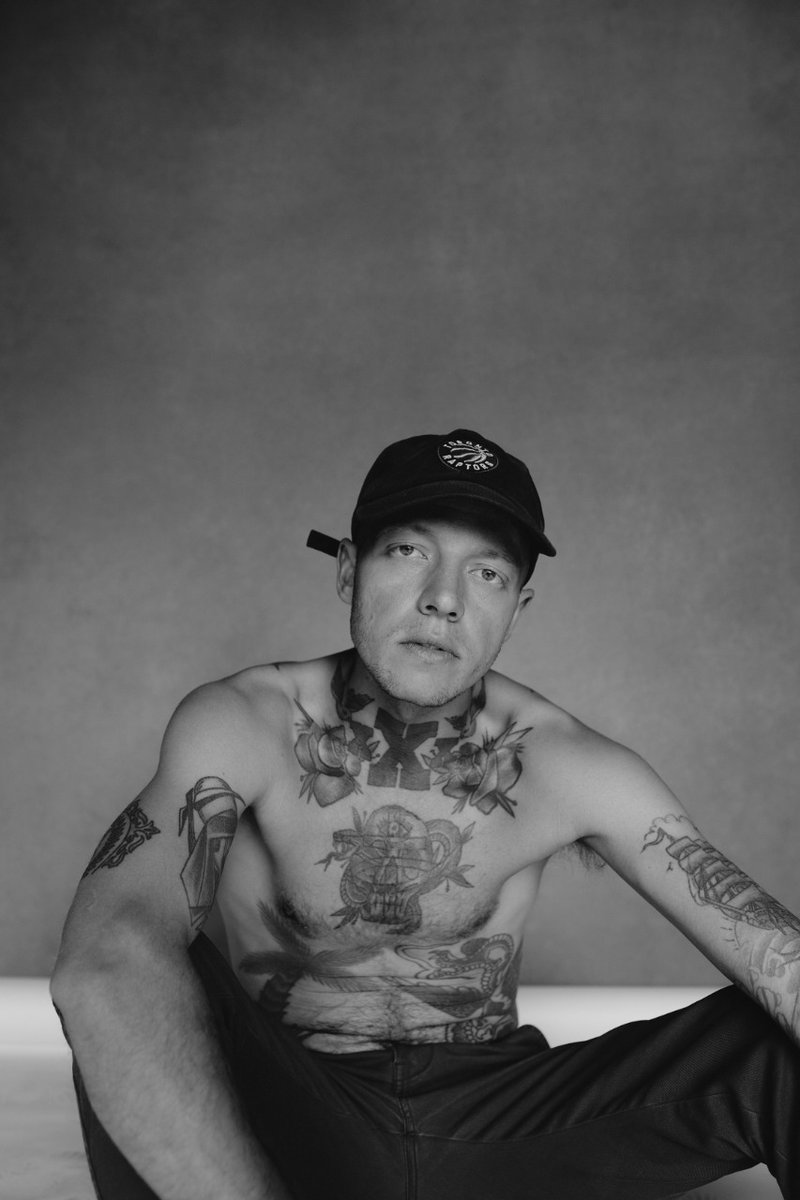 Criado em um lar com viciados, Kyler Slater supera problemas na infância e lança novo single marcante, forte e intenso, “Dysmorphia”

<a href="/KylerSlater/">Kyler Slater</a>

roadie-music.com/criado-em-um-l…

#hiphop #hiphopmusic #hiphopculture #hiphophead #hiphopjunkie #hiphopartist #hiphoplife #hiphopdance