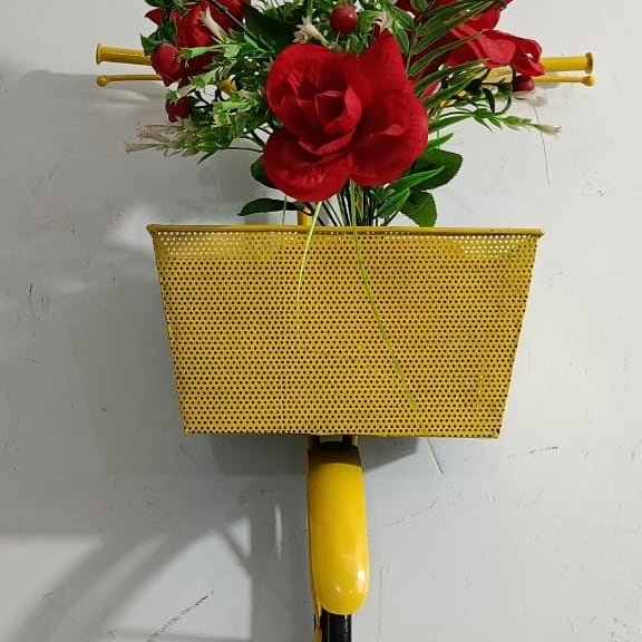 thepurplemart's tweet photo. Wrought Iron Cycle Wall Hanging for Books, Decoratives From The House Of @thepurplemart.
#homedecor #antique #vintage #bicycle #cyclestyle #photoofthedays #design #dpurplemart #thepurplemart #photography #fashion #interiordesign #timepiece #OnlineShopping https://t.co/JR0w0Cq5Mv